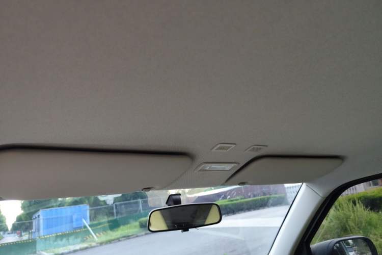 Used Geely Galaxy Panda 2024 Panda Mini 200km Endurance Bear Headliner