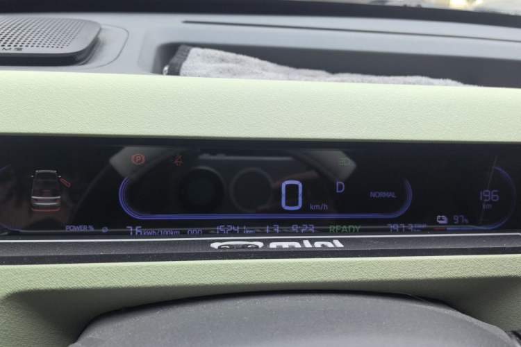 Used Geely Galaxy Panda 2024 Panda Mini 200km Endurance Bear Instrument Cluster