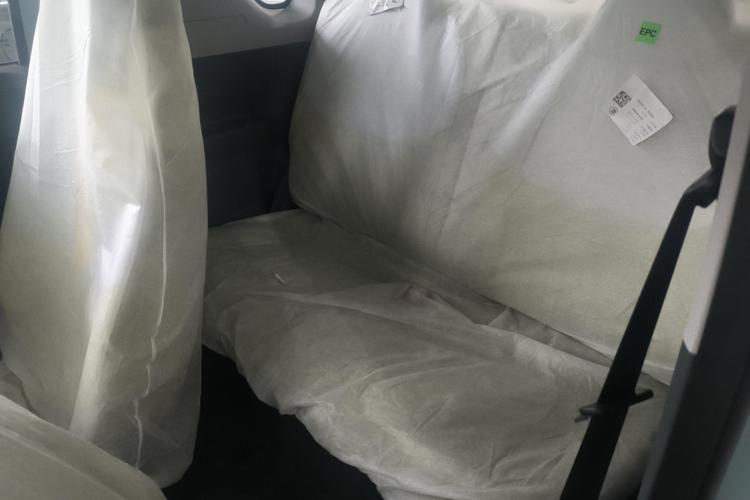 Used Geely Galaxy Panda 2024 Panda Mini 200km Endurance Bear Interior 1