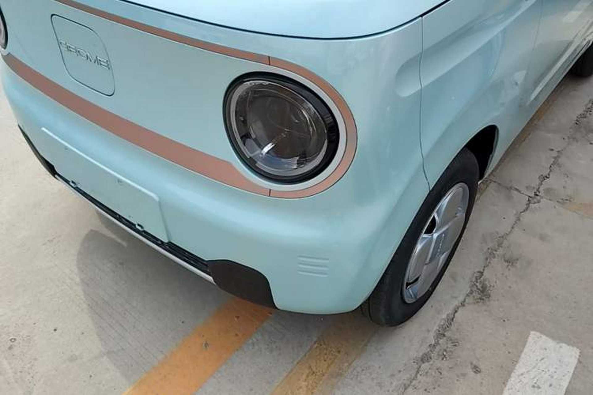 Used Geely Galaxy Panda 2024 Panda Mini 200km Endurance Bear Left Front Headlight