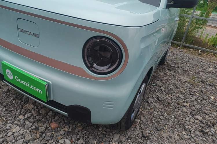 Used Geely Galaxy Panda 2024 Panda Mini 200km Endurance Bear Left Front Headlight