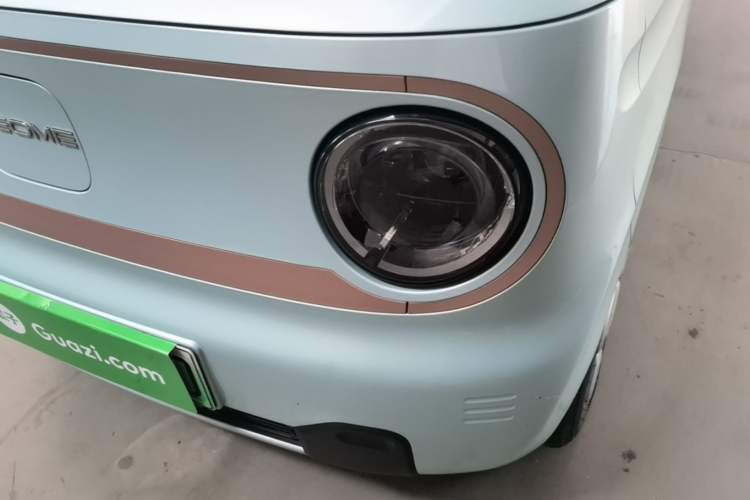 Used Geely Galaxy Panda 2024 Panda Mini 200km Endurance Bear Left Front Headlight