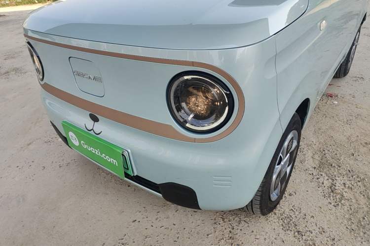 Used Geely Galaxy Panda 2024 Panda Mini 200km Endurance Bear Left Front Headlight