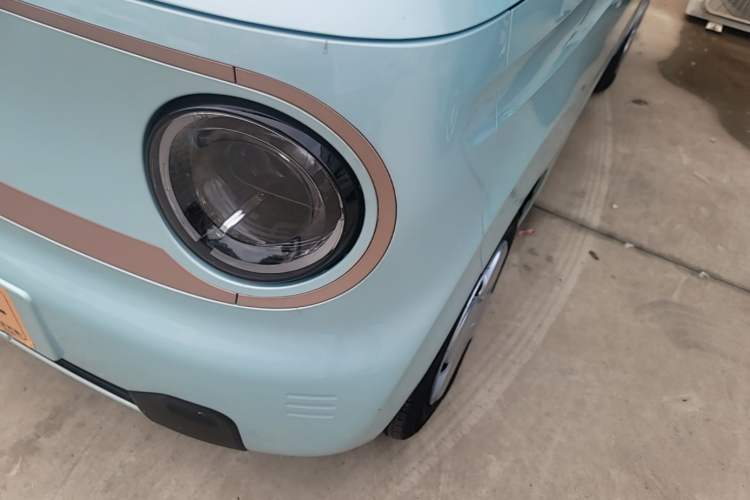 Used Geely Galaxy Panda 2024 Panda Mini 200km Endurance Bear Left Front Headlight