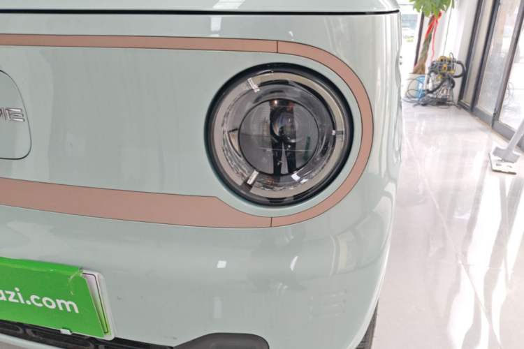 Used Geely Galaxy Panda 2024 Panda Mini 200km Endurance Bear Left Front Headlight