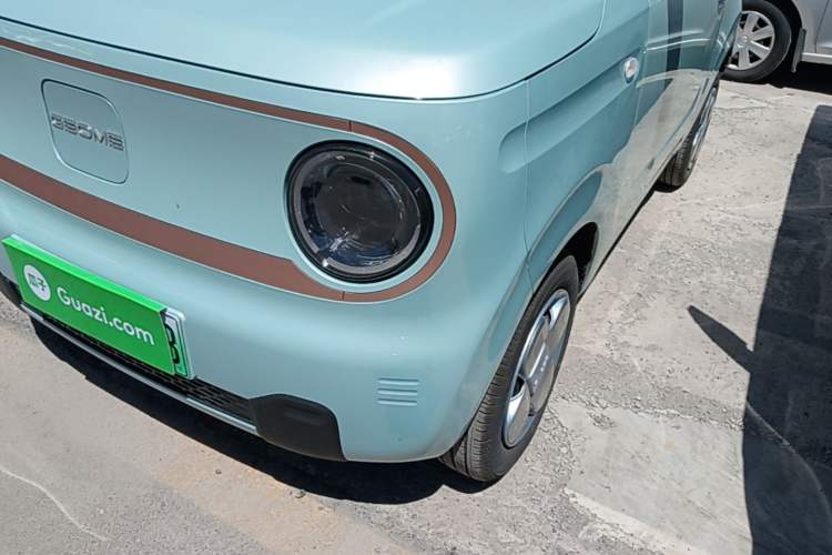 Used Geely Galaxy Panda 2024 Panda Mini 200km Endurance Bear Left Front Headlight