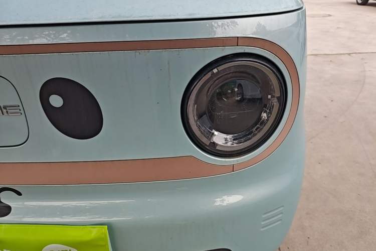 Used Geely Galaxy Panda 2024 Panda Mini 200km Endurance Bear Left Front Headlight