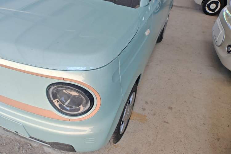 Used Geely Galaxy Panda 2024 Panda Mini 200km Endurance Bear Left Front Headlight