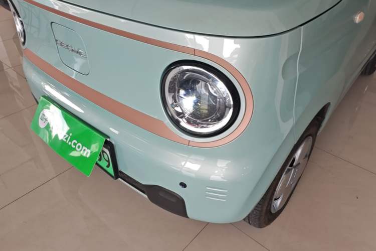 Used Geely Galaxy Panda 2024 Panda Mini 200km Endurance Bear Left Front Headlight