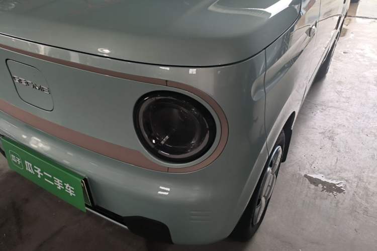 Used Geely Galaxy Panda 2024 Panda Mini 200km Endurance Bear Left Front Headlight