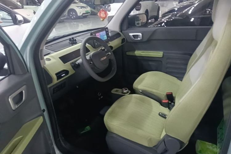 Used Geely Galaxy Panda 2024 Panda Mini 200km Endurance Bear Left Front Seat