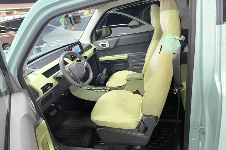 Used Geely Galaxy Panda 2024 Panda Mini 200km Endurance Bear Left Front Seat