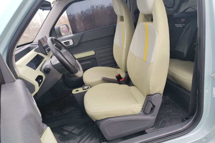 Used Geely Galaxy Panda 2024 Panda Mini 200km Endurance Bear Left Front Seat