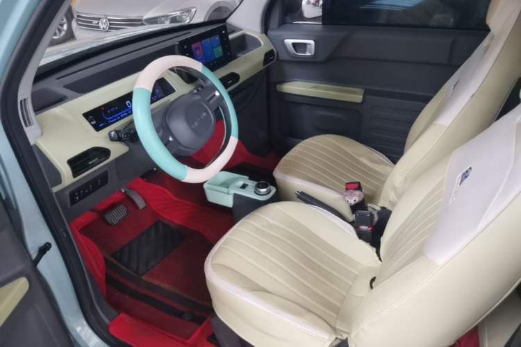 Used Geely Galaxy Panda 2024 Panda Mini 200km Endurance Bear Left Front Seat