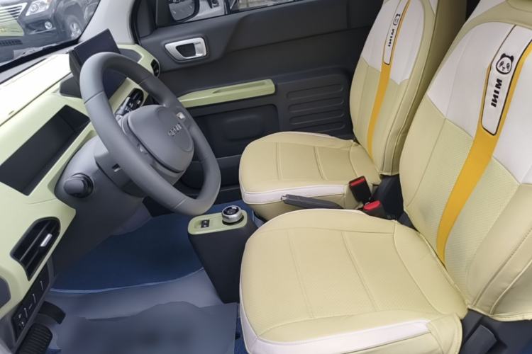 Used Geely Galaxy Panda 2024 Panda Mini 200km Endurance Bear Left Front Seat