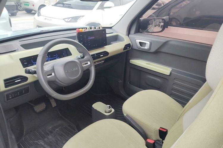 Used Geely Galaxy Panda 2024 Panda Mini 200km Endurance Bear Left Front Seat