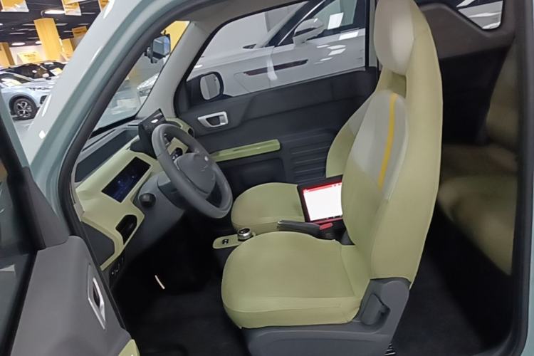 Used Geely Galaxy Panda 2024 Panda Mini 200km Longteng PRO Edition Left Front Seat