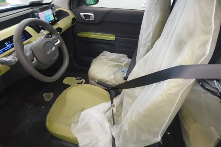 Used Geely Galaxy Panda 2024 Panda Mini 200km Longteng PRO Edition Left Front Seat