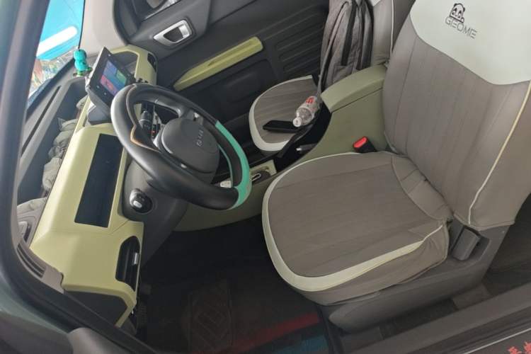 Used Geely Galaxy Panda 2024 Panda Mini 200km Endurance Bear Left Front Seat
