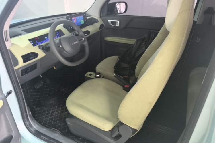 Used Geely Galaxy Panda 2024 Panda Mini 200km Longteng PRO Edition Left Front Seat