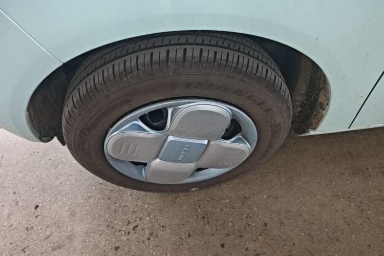 Used Geely Galaxy Panda 2024 Panda Mini 200km Endurance Bear Left Front Wheel Hub