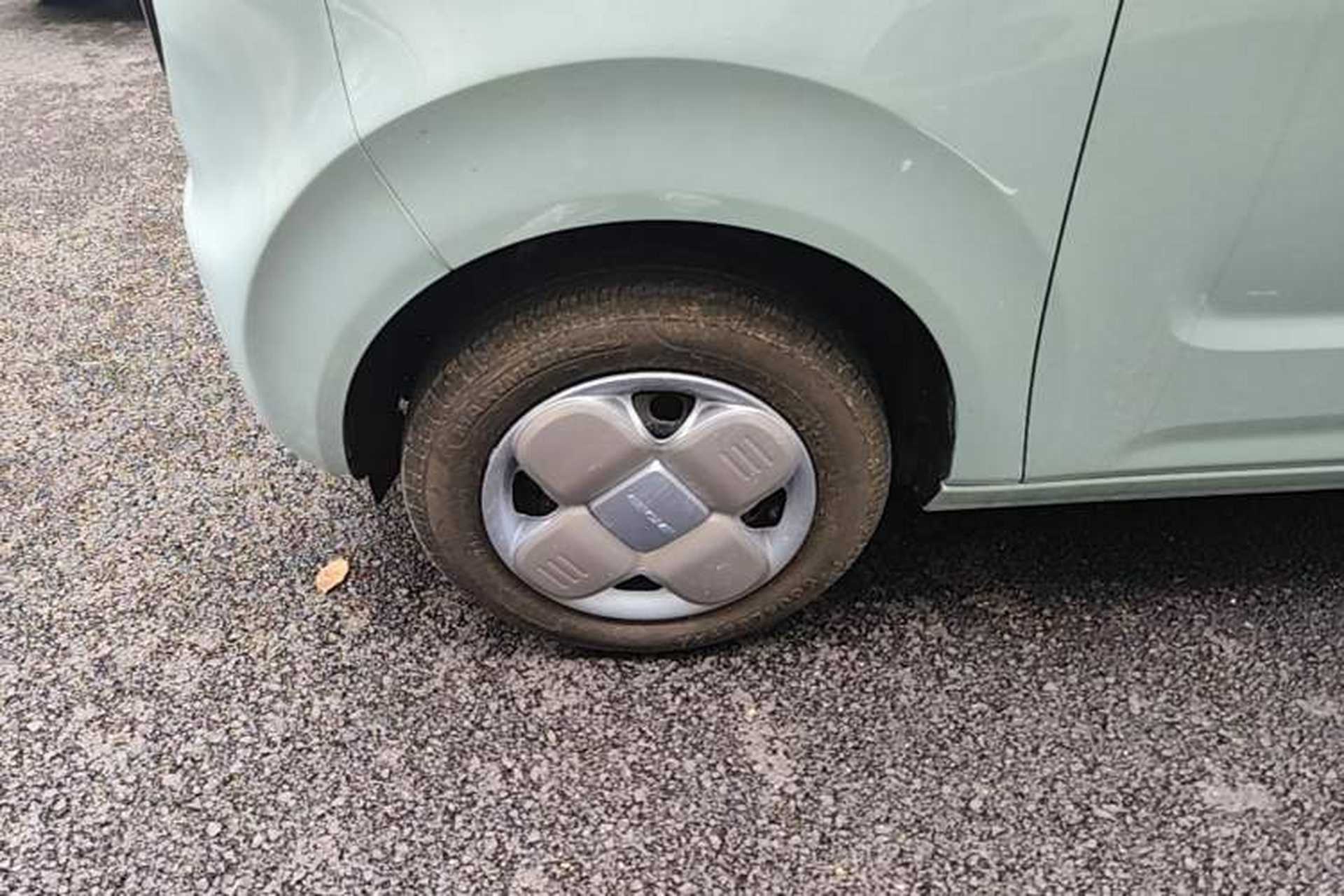 Used Geely Galaxy Panda 2024 Panda Mini 200km Endurance Bear Left Front Wheel Hub