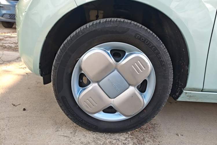 Used Geely Galaxy Panda 2024 Panda Mini 200km Endurance Bear Left Front Wheel Hub