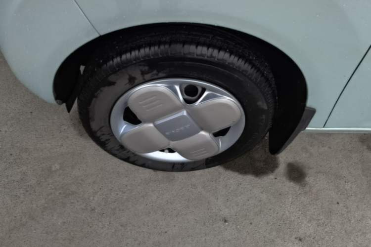 Used Geely Galaxy Panda 2024 Panda Mini 200km Endurance Bear Left Front Wheel Hub