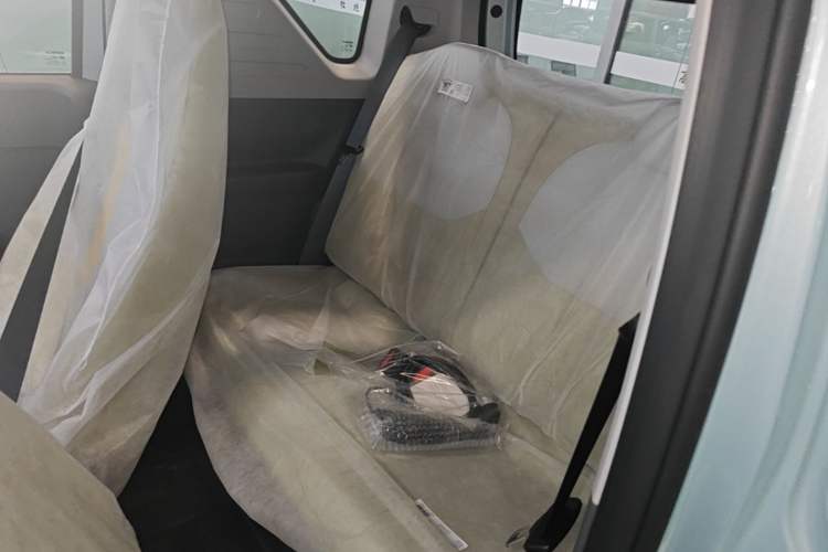 Used Geely Galaxy Panda 2024 Panda Mini 200km Longteng PRO Edition Left Rear Seat