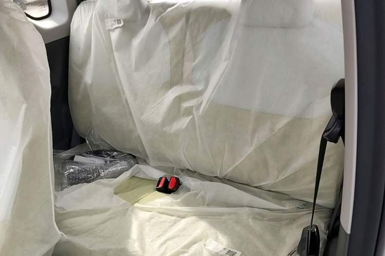 Used Geely Galaxy Panda 2024 Panda Mini 200km Endurance Bear Left Rear Seat