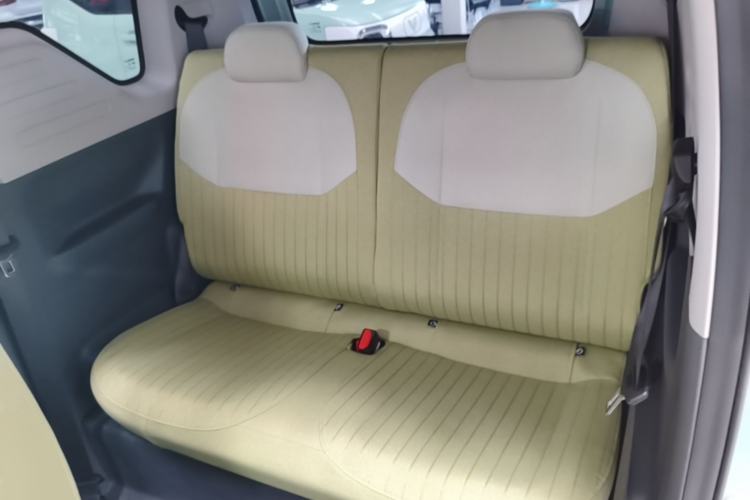 Used Geely Galaxy Panda 2024 Panda Mini 200km Endurance Bear Left Rear Seat