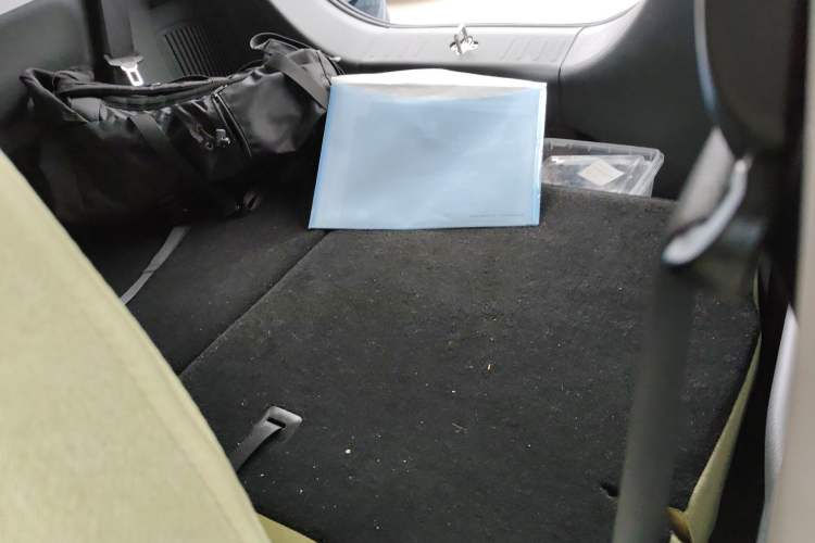 Used Geely Galaxy Panda 2024 Panda Mini 200km Endurance Bear Left Rear Seat