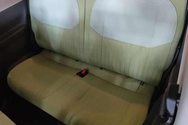 Used Geely Galaxy Panda 2024 Panda Mini 200km Endurance Bear Left Rear Seat