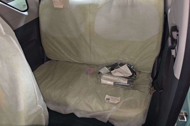 Used Geely Galaxy Panda 2024 Panda Mini 200km Endurance Bear Left Rear Seat