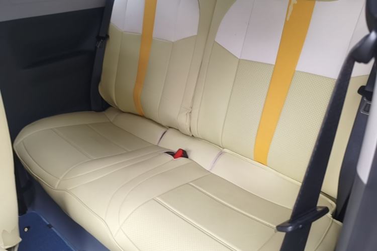 Used Geely Galaxy Panda 2024 Panda Mini 200km Endurance Bear Left Rear Seat
