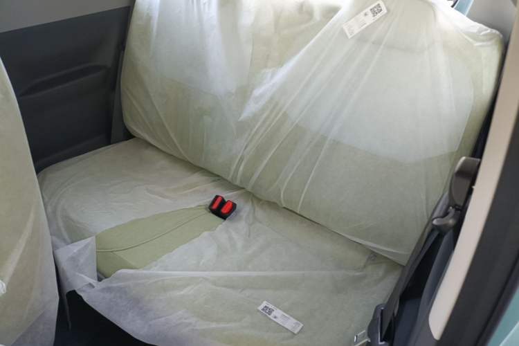 Used Geely Galaxy Panda 2024 Panda Mini 200km Endurance Bear Left Rear Seat