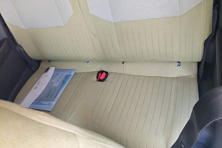 Used Geely Galaxy Panda 2024 Panda Mini 200km Endurance Bear Left Rear Seat