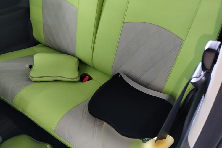 Used Geely Galaxy Panda 2024 Panda Mini 200km Endurance Bear Left Rear Seat