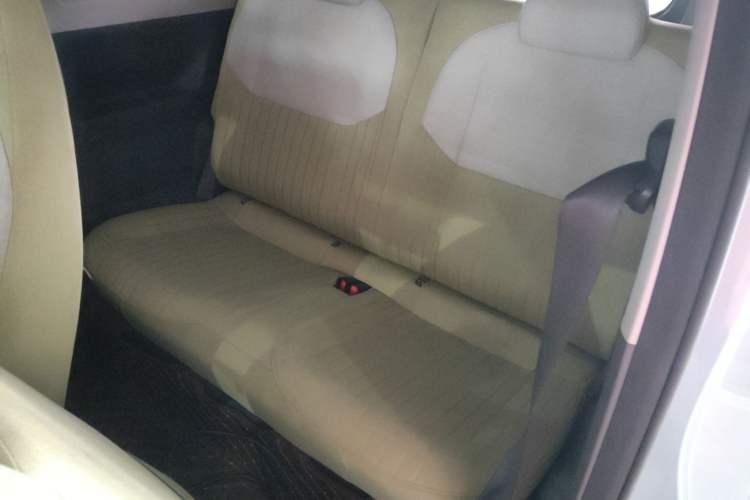 Used Geely Galaxy Panda 2024 Panda Mini 200km Endurance Bear Left Rear Seat