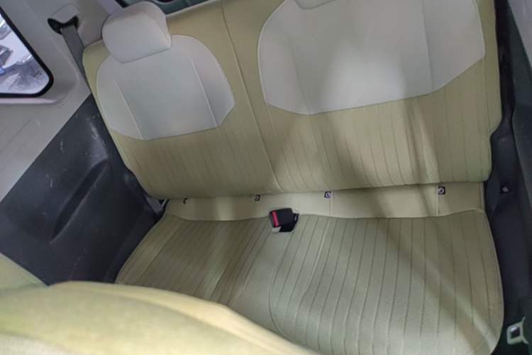 Used Geely Galaxy Panda 2024 Panda Mini 200km Endurance Bear Left Rear Seat