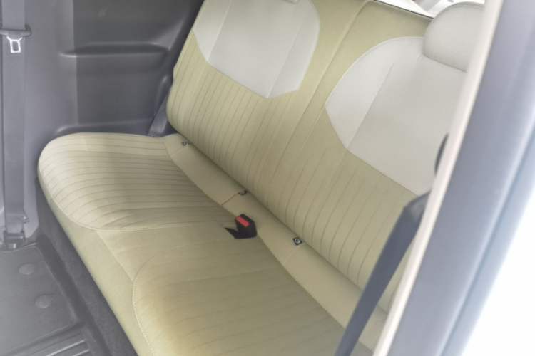 Used Geely Galaxy Panda 2024 Panda Mini 200km Endurance Bear Left Rear Seat