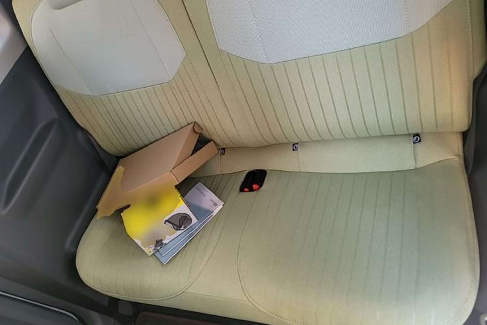 Used Geely Galaxy Panda 2024 Panda Mini 200km Endurance Bear Left Rear Seat