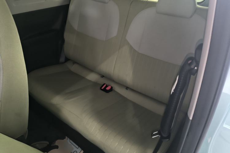 Used Geely Galaxy Panda 2024 Panda Mini 200km Endurance Bear Left Rear Seat