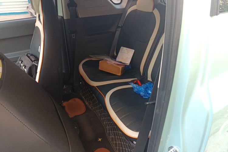 Used Geely Galaxy Panda 2024 Panda Mini 200km Endurance Bear Left Rear Seat
