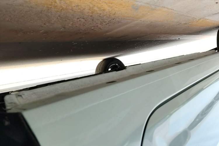 Used Geely Galaxy Panda 2024 Panda Mini 200km Endurance Bear Left Side Sill