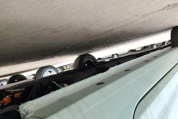 Used Geely Galaxy Panda 2024 Panda Mini 200km Endurance Bear Left Side Sill