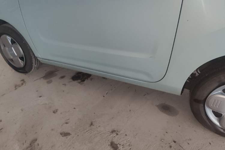 Used Geely Galaxy Panda 2024 Panda Mini 200km Endurance Bear Left Side Sill