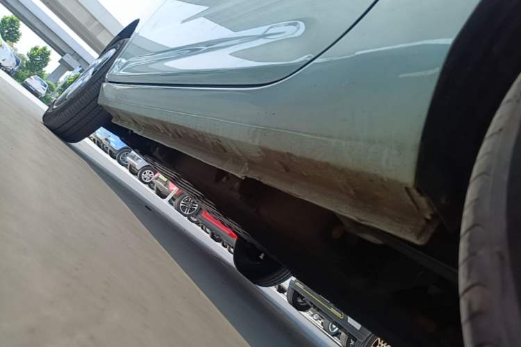 Used Geely Galaxy Panda 2024 Panda Mini 200km Endurance Bear Left Side Sill