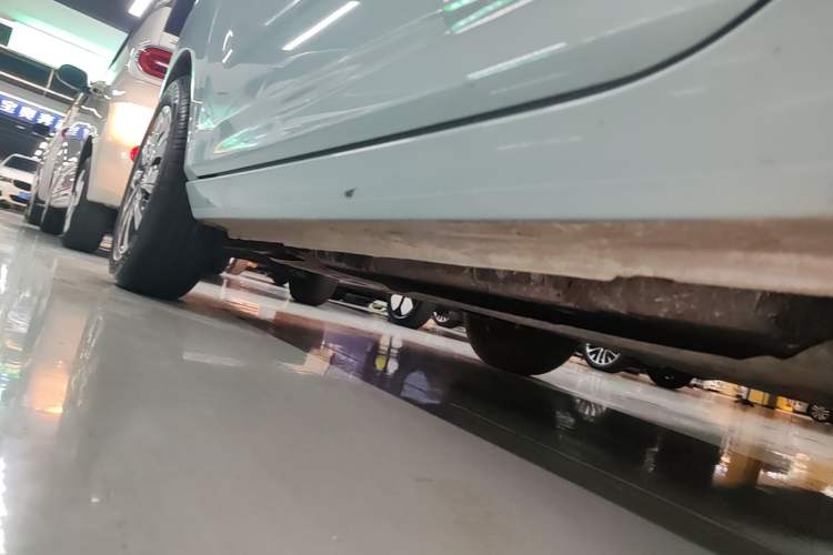 Used Geely Galaxy Panda 2024 Panda Mini 200km Endurance Bear Left Side Sill