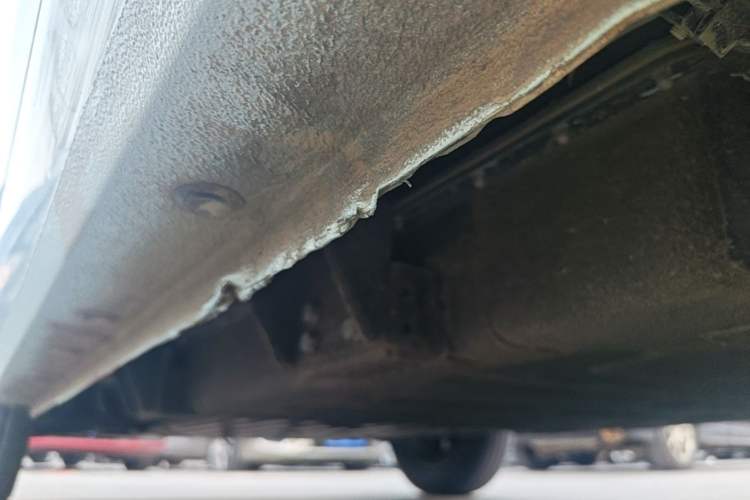 Used Geely Galaxy Panda 2024 Panda Mini 200km Endurance Bear Left Side Sill